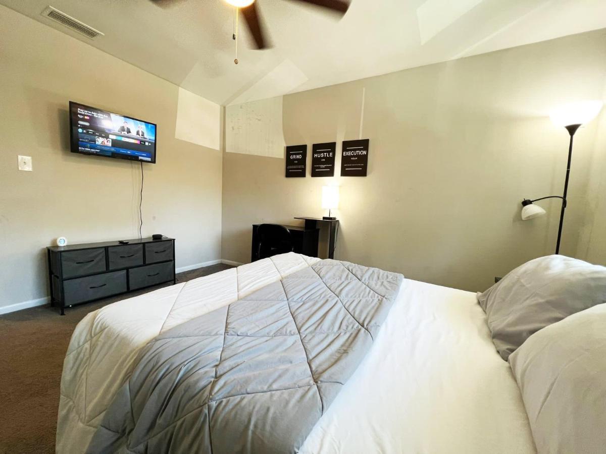 The Lux 28 Tvs Every Room Free Wifi 애틀랜타 외부 사진